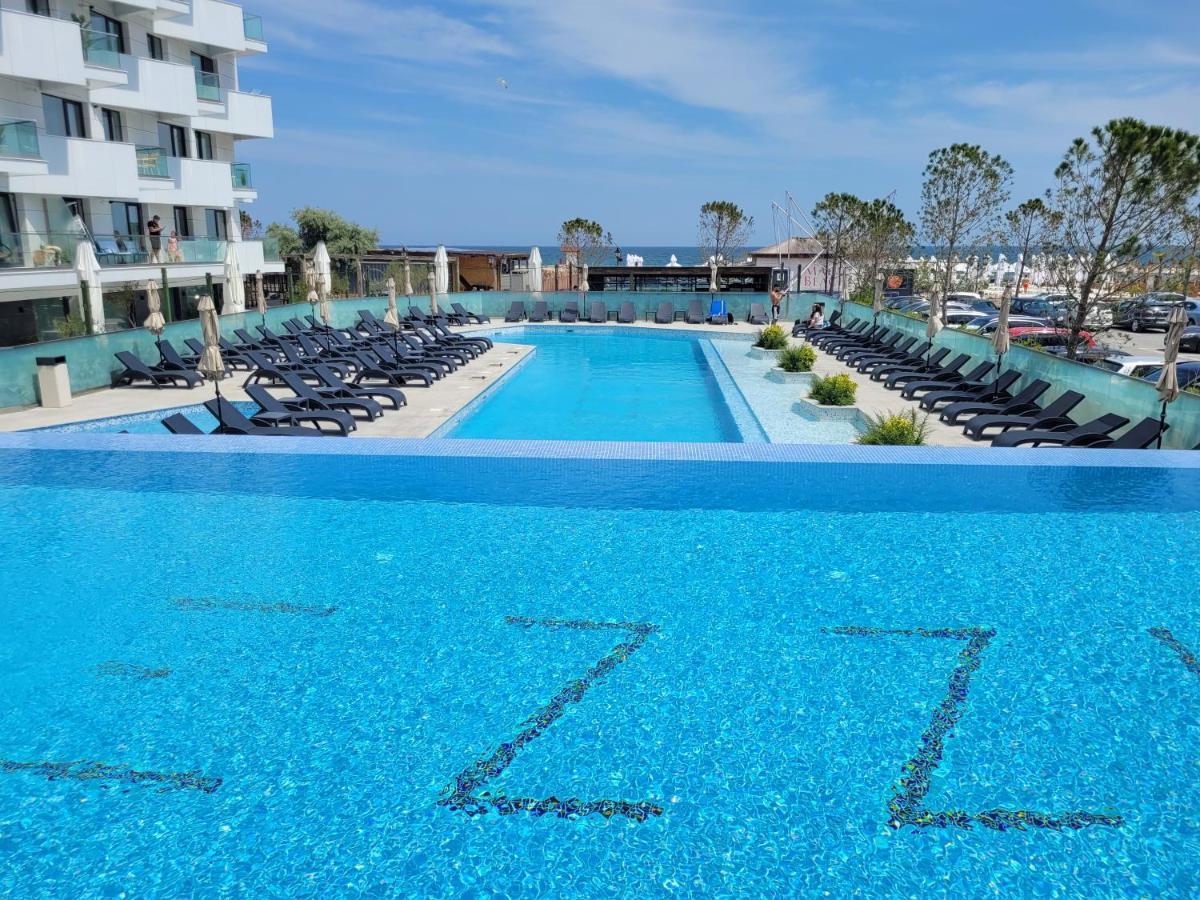 Teona - Infinity Pool & Spa Resort Năvodari Екстериор снимка